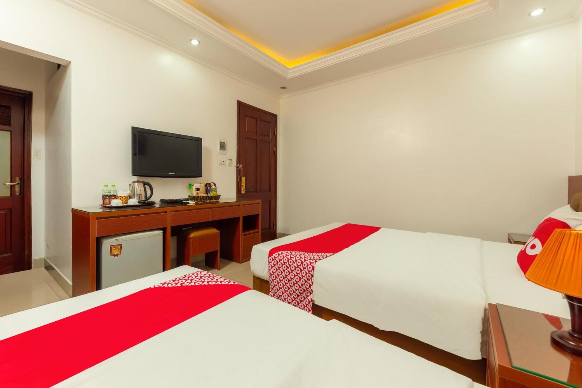 Super Oyo Capital O 387 Bach Duong Hotel Hanoi Esterno foto