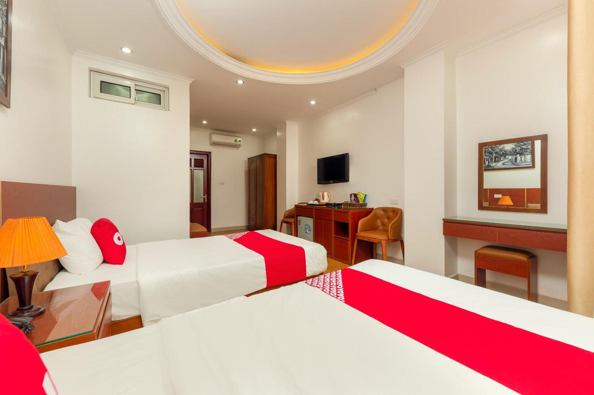 Super Oyo Capital O 387 Bach Duong Hotel Hanoi Esterno foto