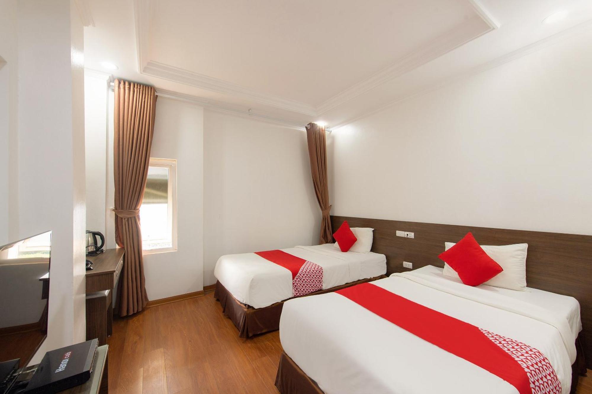 Super Oyo Capital O 387 Bach Duong Hotel Hanoi Esterno foto